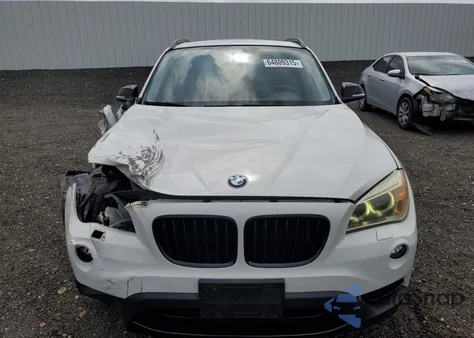 2014 BMW X1 xDrive28I z USA, uszkodzony, nr VIN WBAVL1C58EVY19615